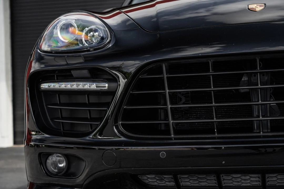 2014 Porsche 958 Cayenne GTS - Image 25 of 31