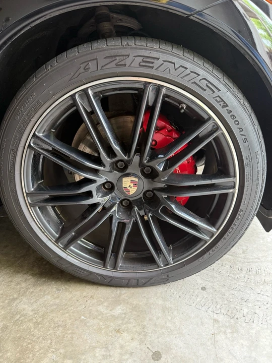 2014 Porsche 958 Cayenne GTS - Image 10 of 31