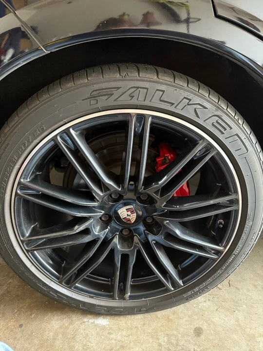 2014 Porsche 958 Cayenne GTS - Image 9 of 31