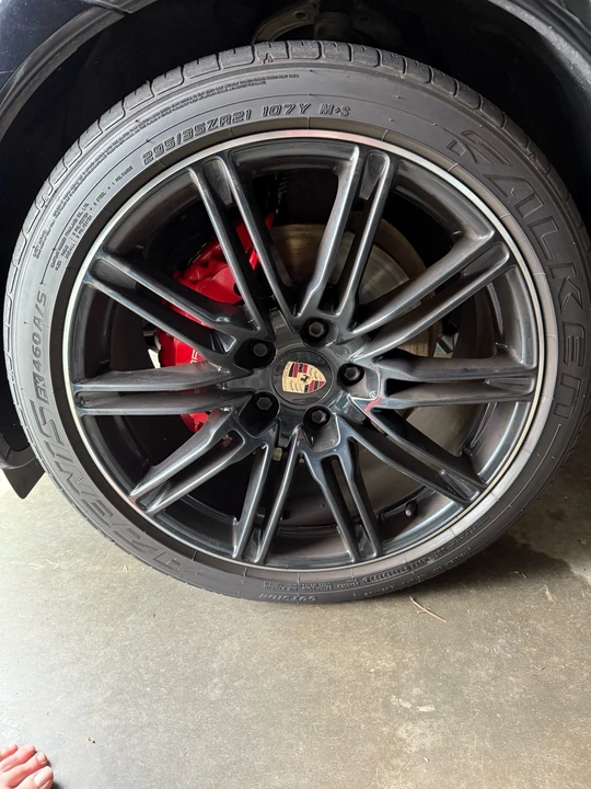 2014 Porsche 958 Cayenne GTS - Image 11 of 31