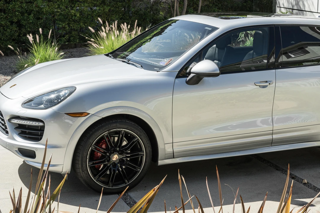 2014 Porsche 958 Cayenne GTS - Image 8 of 31