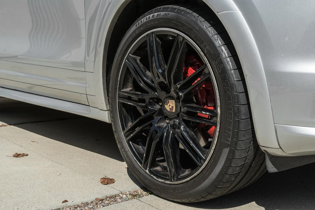 2014 Porsche 958 Cayenne GTS - Image 16 of 31