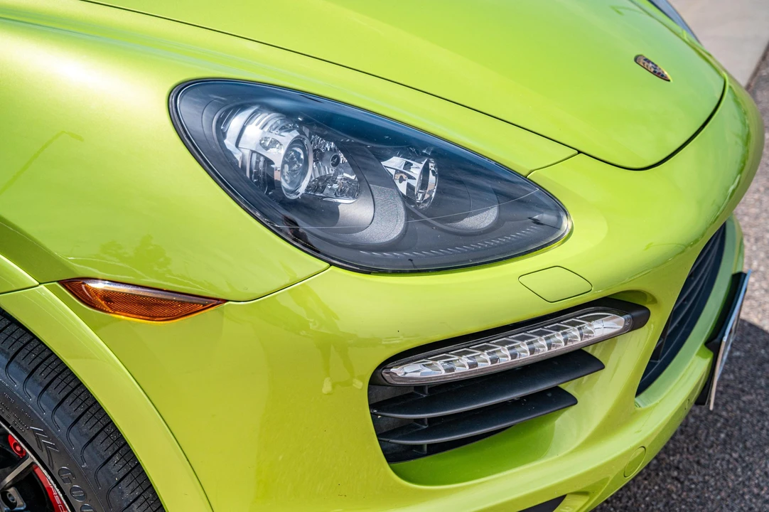 2014 Porsche 958 Cayenne GTS - Image 11 of 31