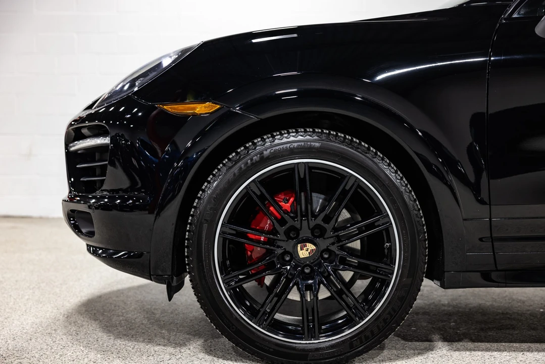 2014 Porsche 958 Cayenne GTS - Image 26 of 31
