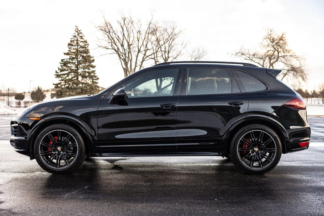 2014 Porsche 958 Cayenne GTS - Image 8 of 31