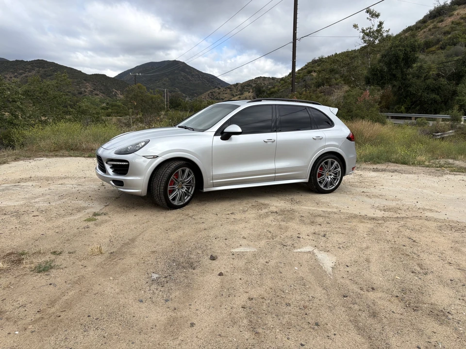 2014 Porsche 958 Cayenne GTS - Image 2 of 31