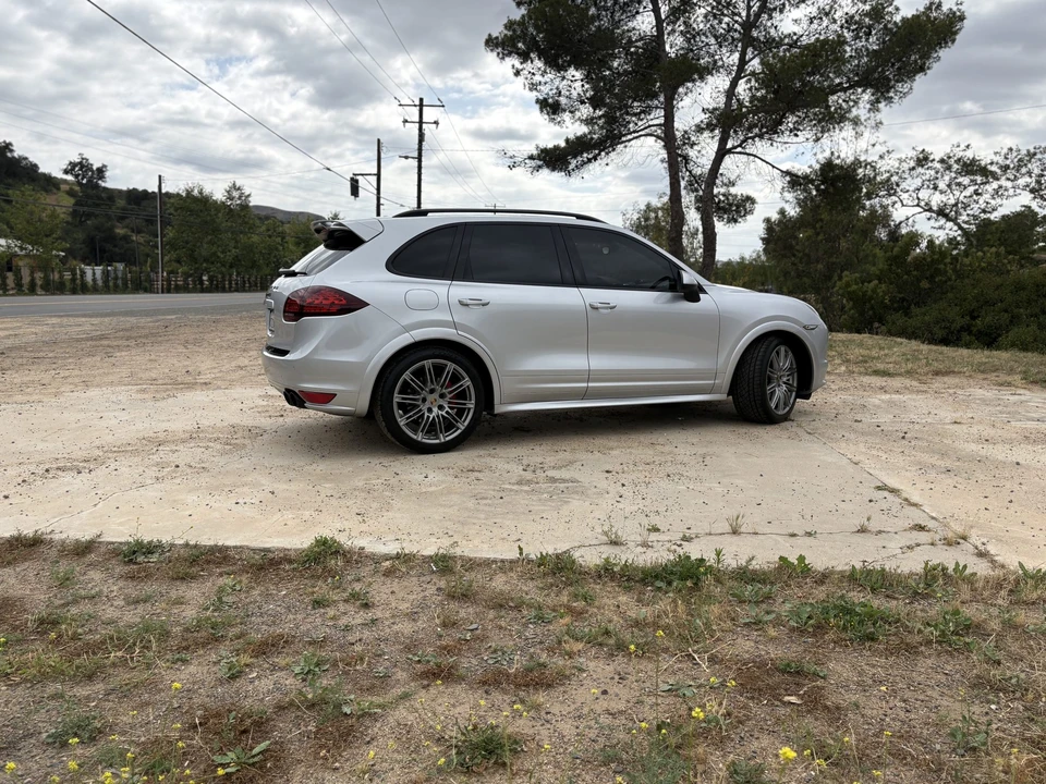 2014 Porsche 958 Cayenne GTS - Image 11 of 31