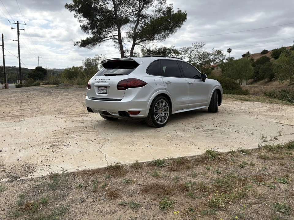 2014 Porsche 958 Cayenne GTS - Image 13 of 31