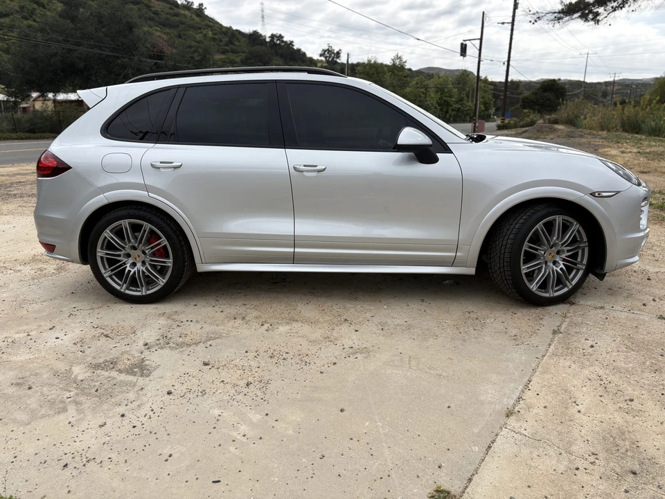 2014 Porsche 958 Cayenne GTS - Image 10 of 31