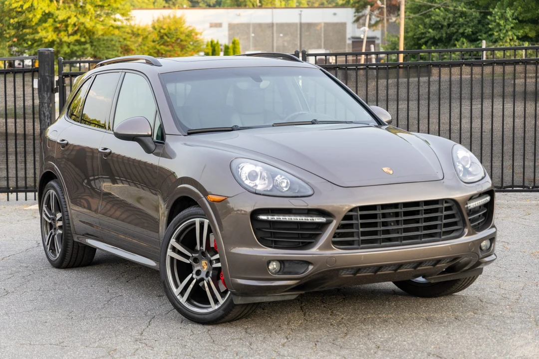 2014 Porsche 958 Cayenne GTS - Image 16 of 31