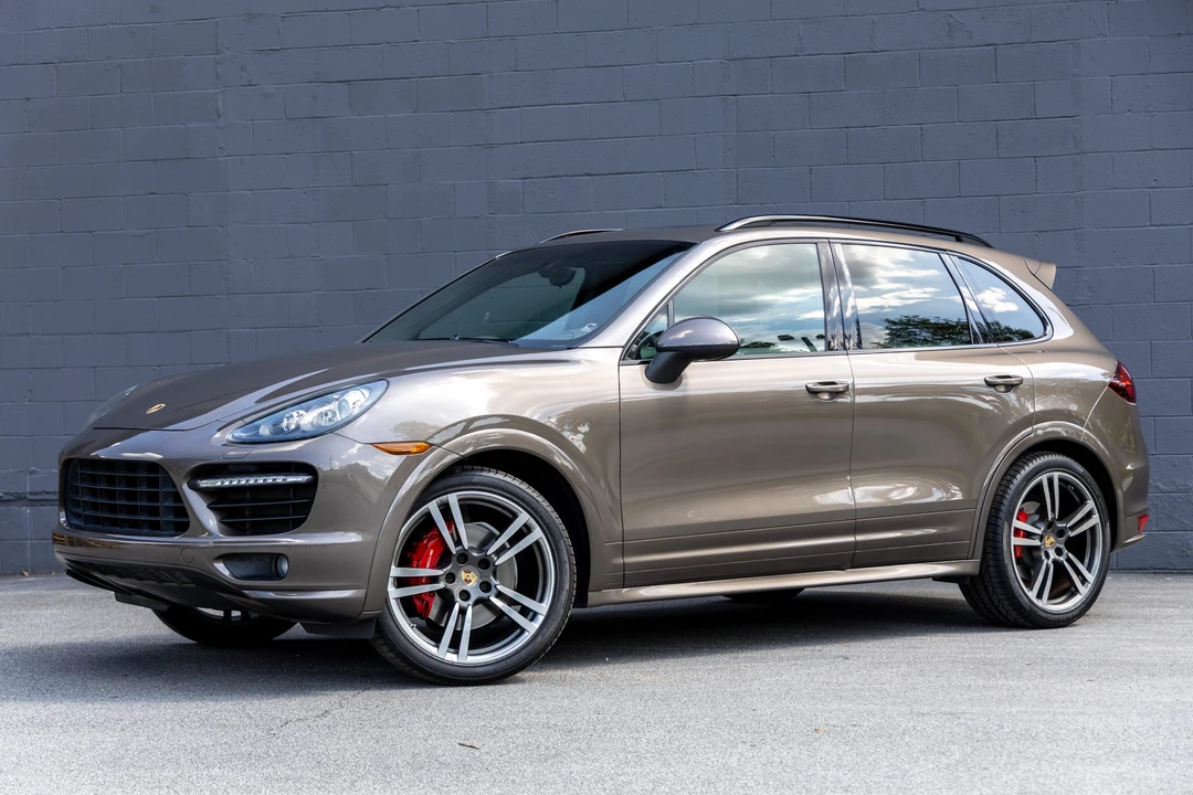 2014 Porsche 958 Cayenne GTS - Image 3 of 31