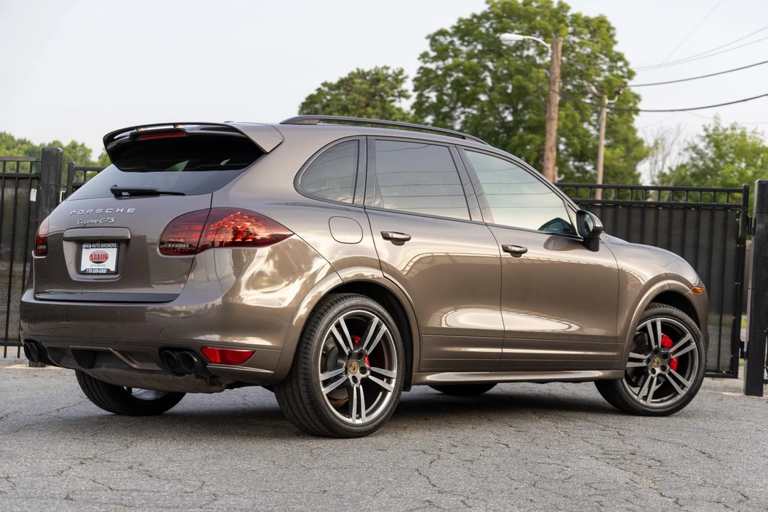2014 Porsche 958 Cayenne GTS - Image 27 of 31