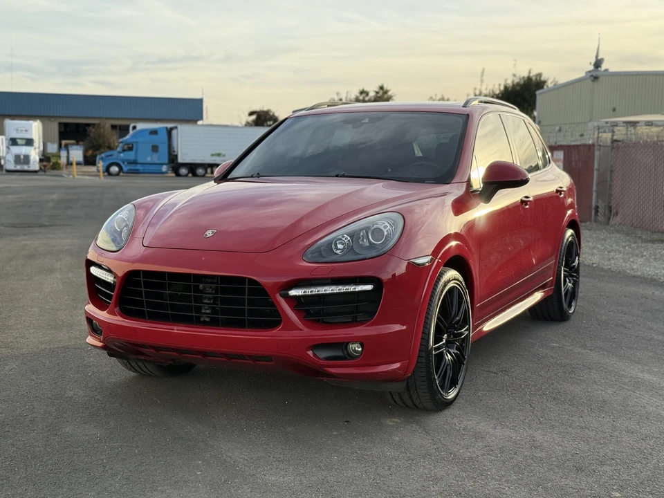 2014 Porsche 958 Cayenne GTS - Image 6 of 31