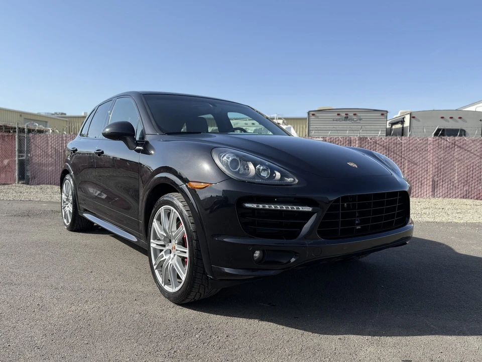 2014 Porsche 958 Cayenne GTS - Image 3 of 31