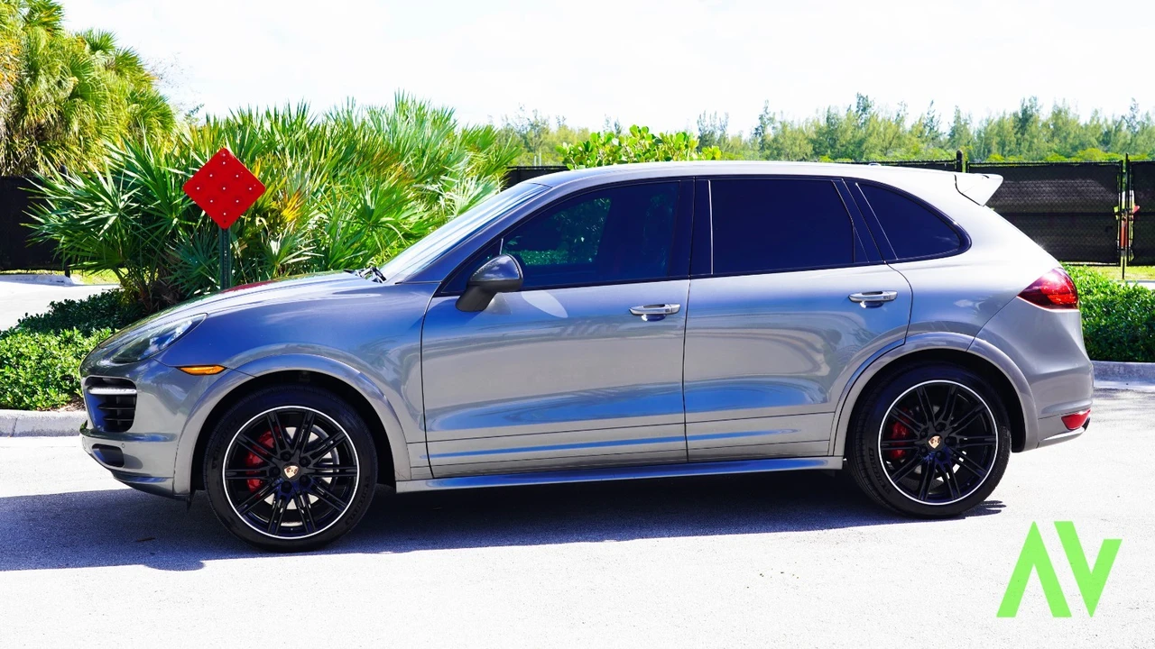 2014 Porsche 958 Cayenne GTS - Image 11 of 20