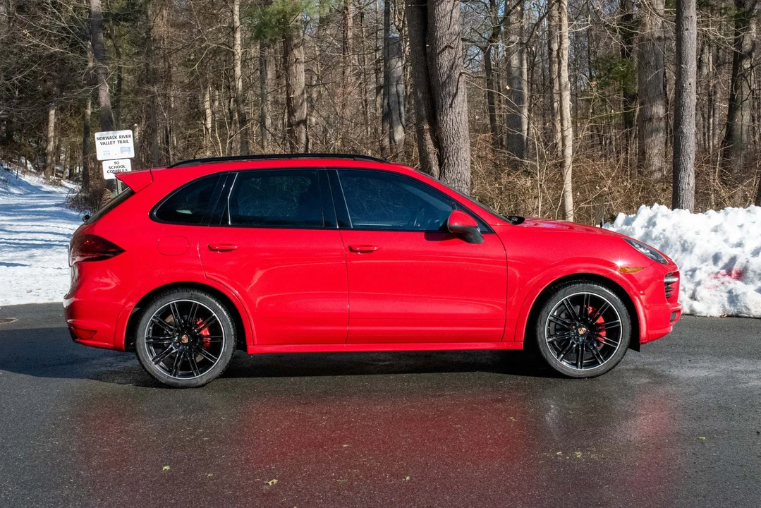 2014 Porsche 958 Cayenne GTS - Image 17 of 31