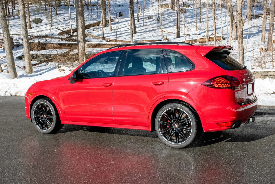 2014 Porsche 958 Cayenne GTS - Image 9 of 31