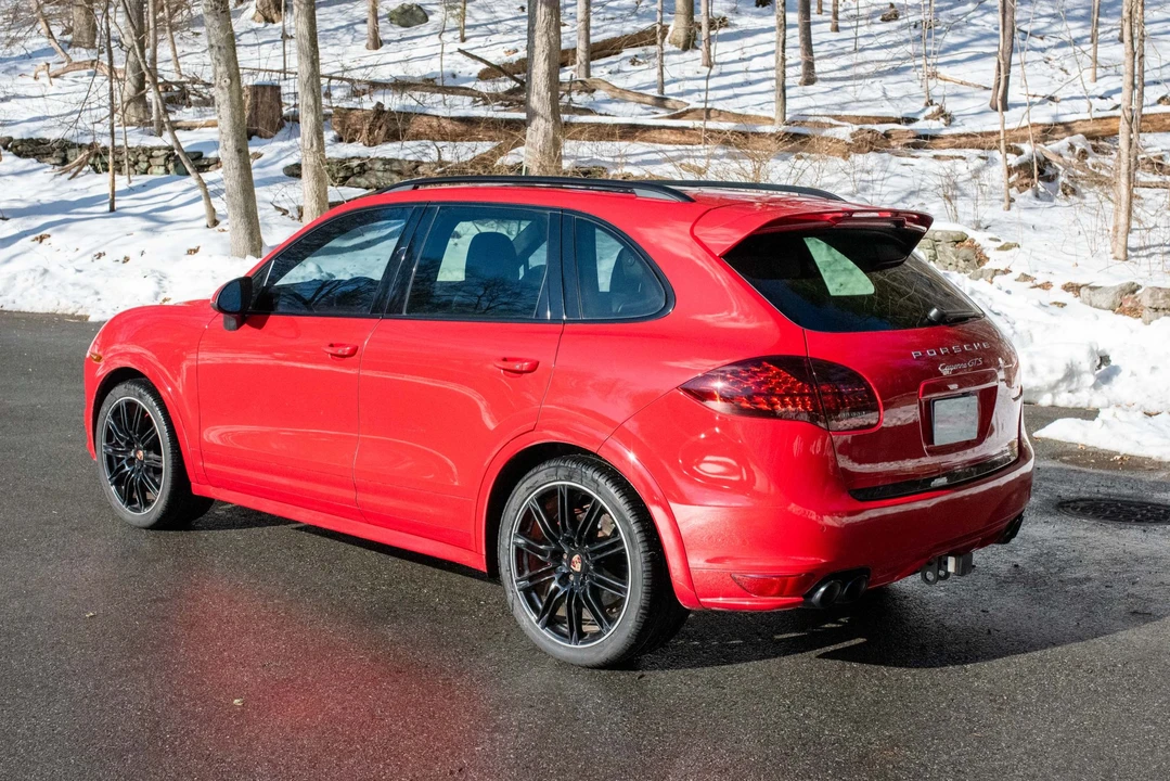 2014 Porsche 958 Cayenne GTS - Image 10 of 31