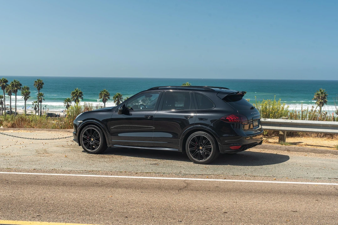 2014 Porsche 958 Cayenne GTS - Image 24 of 31