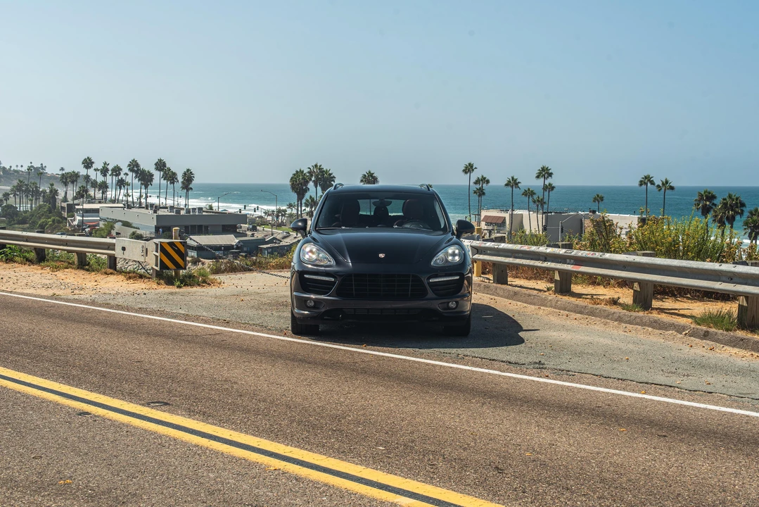 2014 Porsche 958 Cayenne GTS - Image 22 of 31