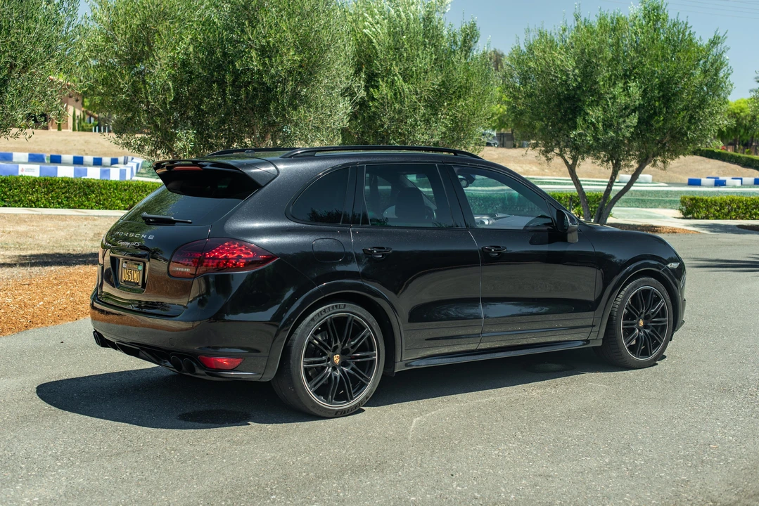 2014 Porsche 958 Cayenne GTS - Image 17 of 31