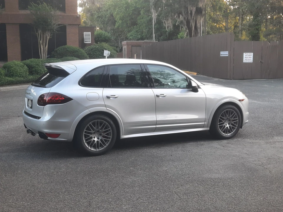 2014 Porsche - Image 18 of 31