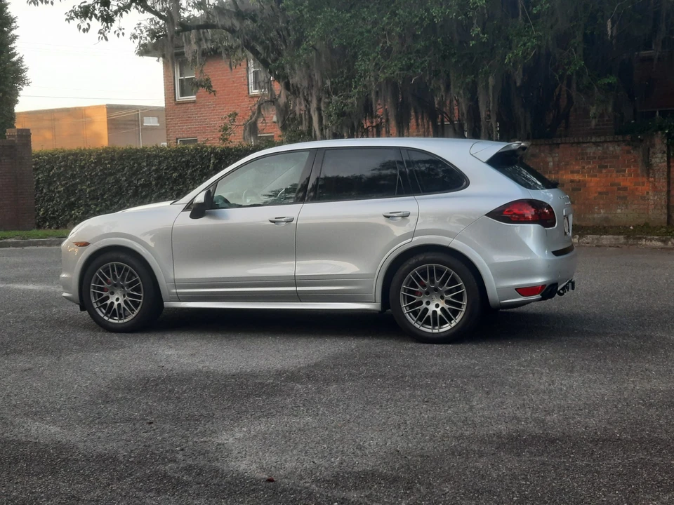 2014 Porsche - Image 10 of 31