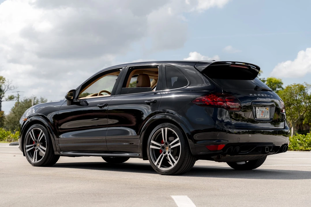 2014 Porsche 958 Cayenne GTS - Image 19 of 31