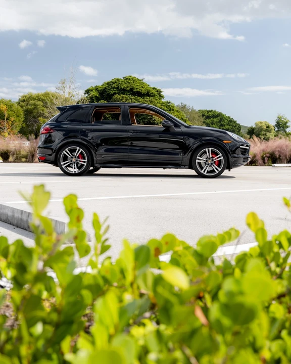 2014 Porsche 958 Cayenne GTS - Image 12 of 31