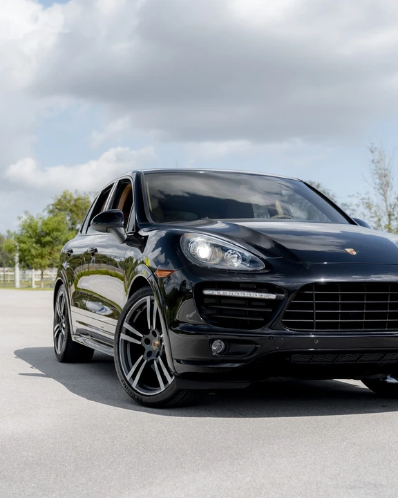2014 Porsche 958 Cayenne GTS - Image 25 of 31
