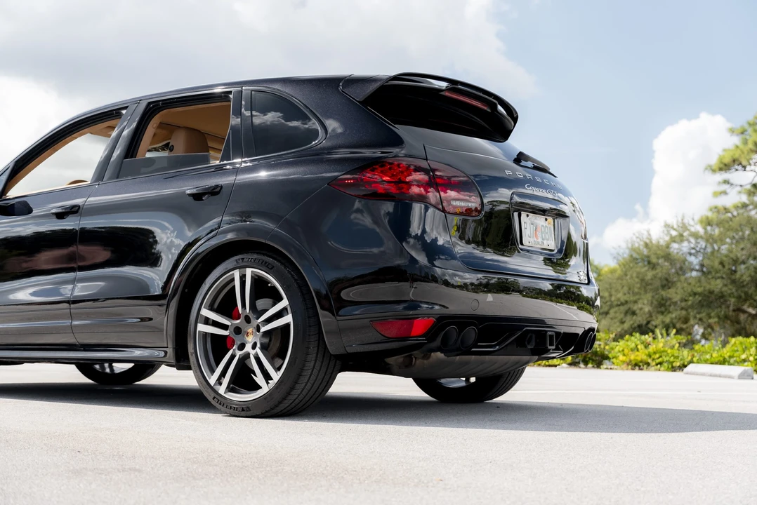 2014 Porsche 958 Cayenne GTS - Image 29 of 31