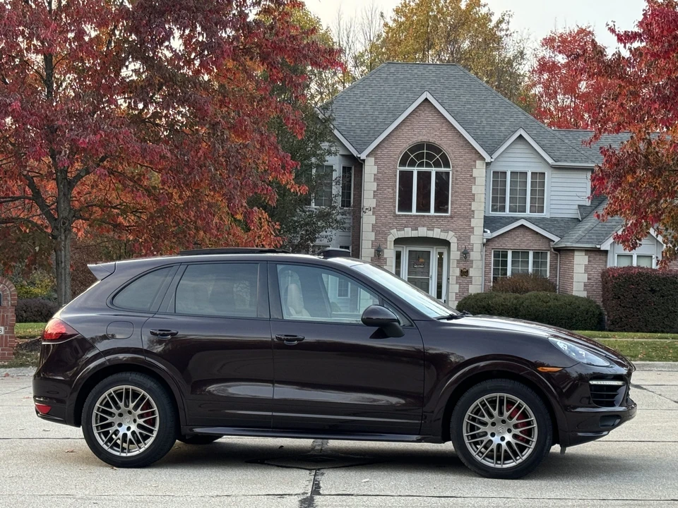 2014 Porsche 958 Cayenne GTS - Image 17 of 31