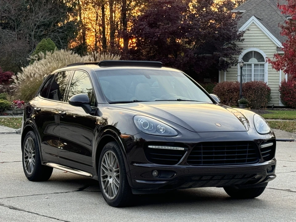 2014 Porsche 958 Cayenne GTS - Image 12 of 31