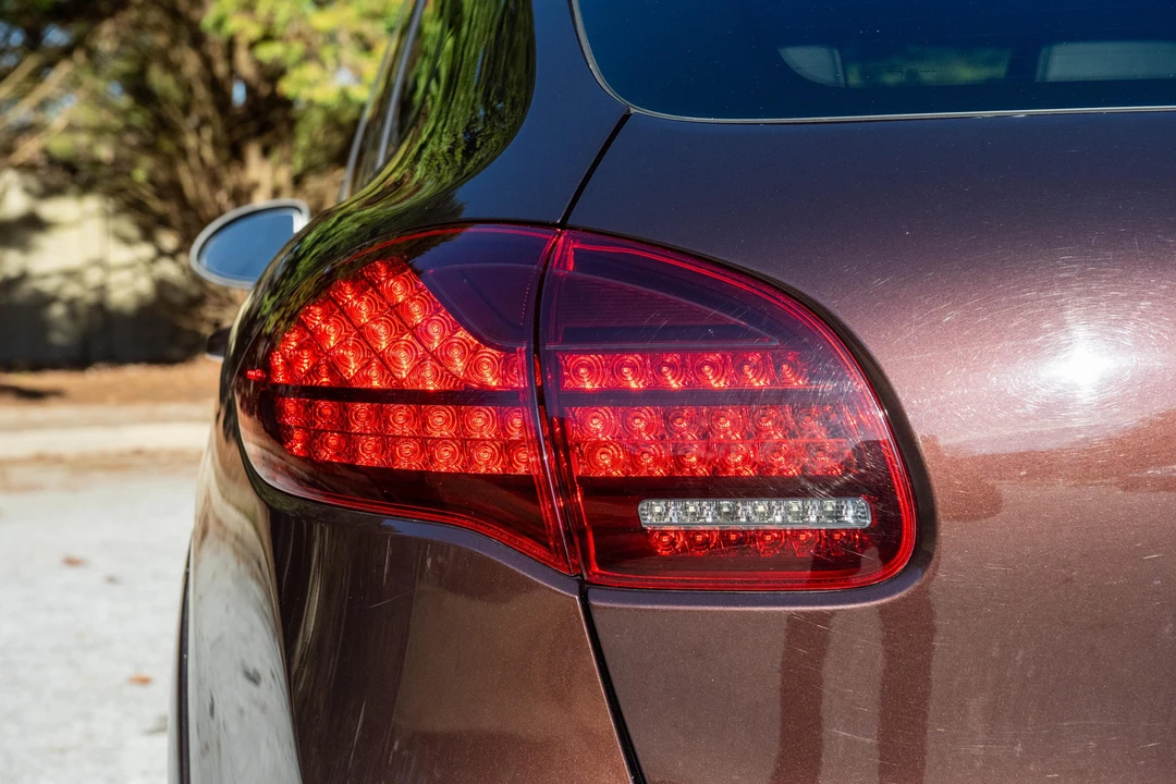 2014 Porsche 958 Cayenne GTS - Image 30 of 31