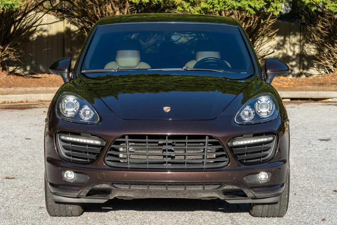 2014 Porsche 958 Cayenne GTS - Image 2 of 31