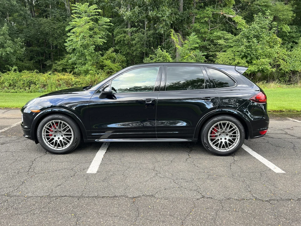 2014 Porsche 958 Cayenne GTS - Image 10 of 31