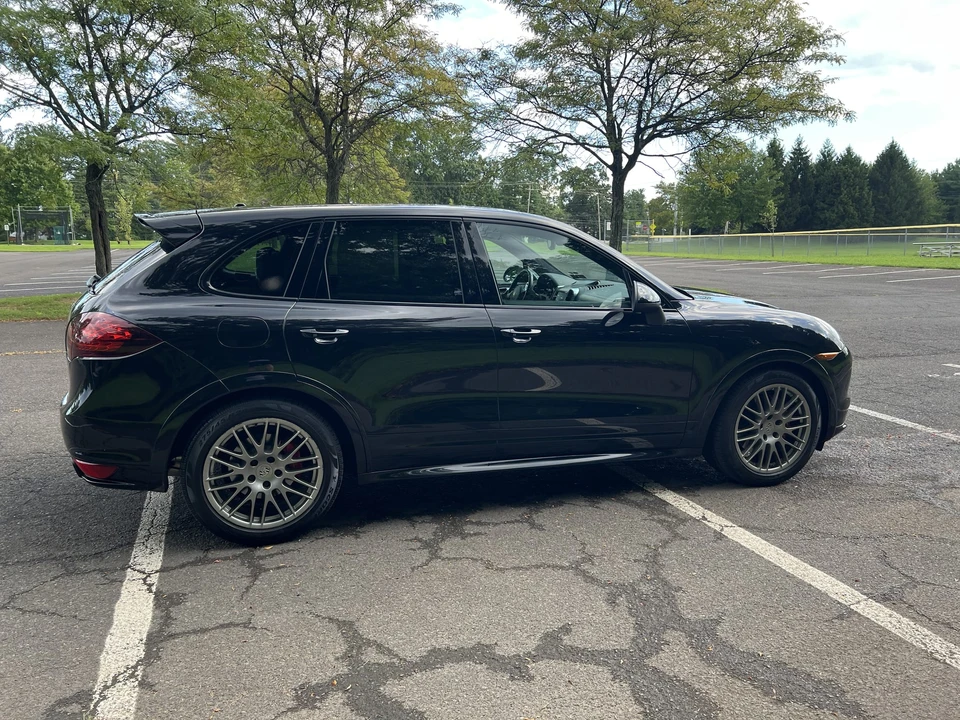 2014 Porsche 958 Cayenne GTS - Image 17 of 31