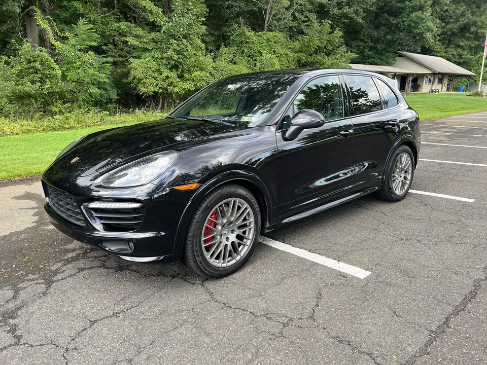 2014 Porsche 958 Cayenne GTS - Image 7 of 31