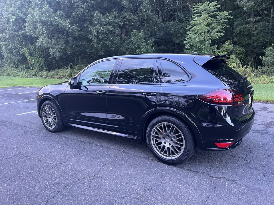 2014 Porsche 958 Cayenne GTS - Image 27 of 31