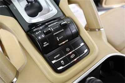 2014 Porsche 958 Cayenne GTS - Image 2 of 4