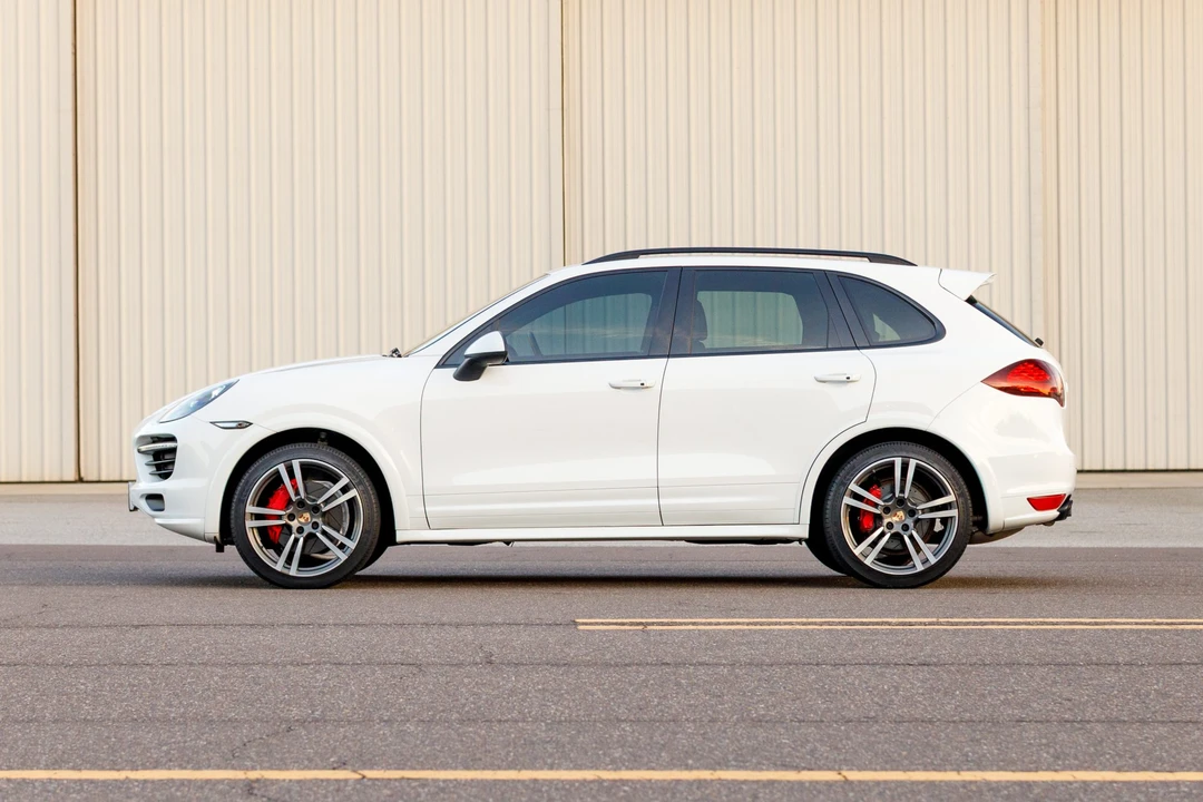 2014 Porsche 958 Cayenne GTS - Image 25 of 31