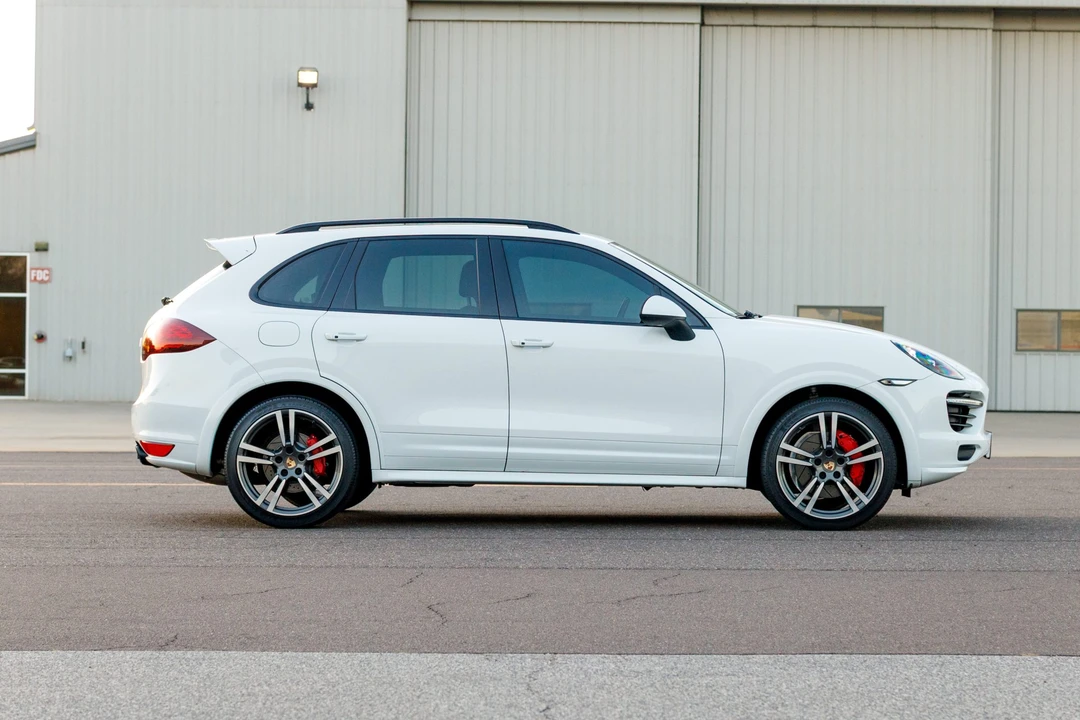 2014 Porsche 958 Cayenne GTS - Image 12 of 31