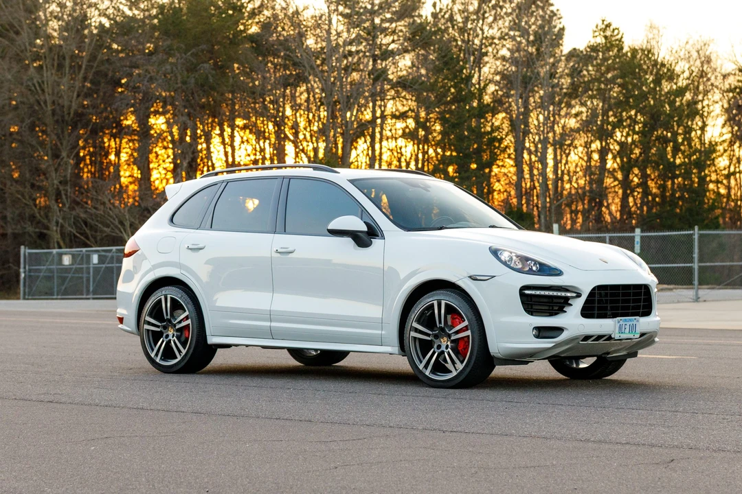 2014 Porsche 958 Cayenne GTS - Image 10 of 31
