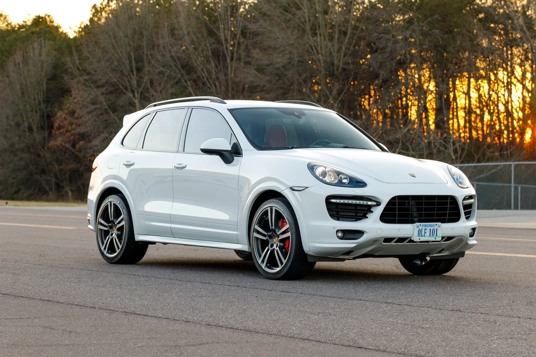 2014 Porsche 958 Cayenne GTS - Image 8 of 31