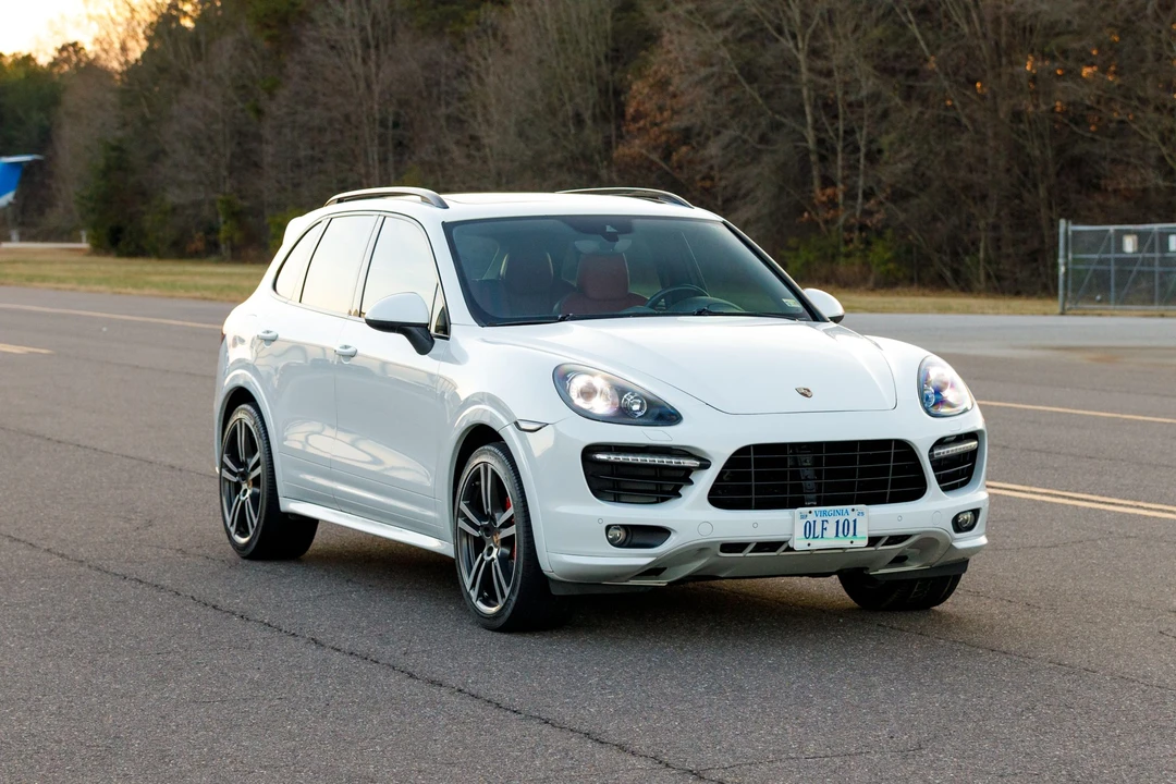 2014 Porsche 958 Cayenne GTS - Image 7 of 31