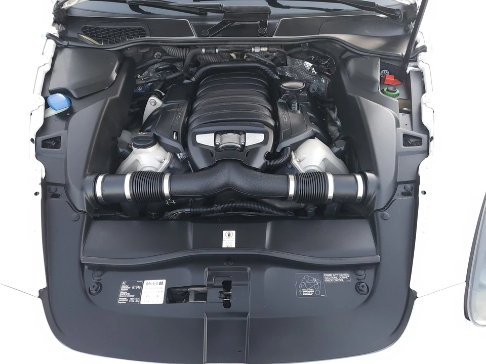 2014 Porsche 958 Cayenne GTS - Image 8 of 21