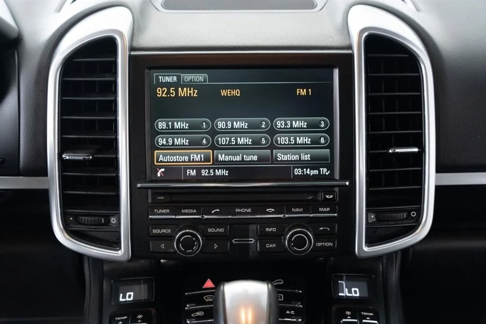 2014 Porsche 958 Cayenne - Image 16 of 20