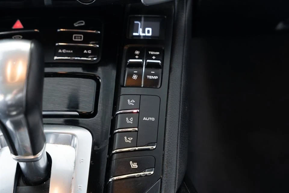 2014 Porsche 958 Cayenne - Image 19 of 20