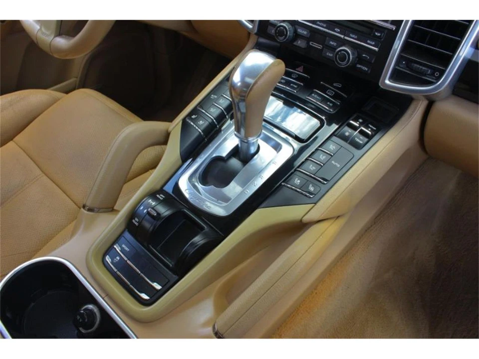 2014 Porsche 958 Cayenne - Image 8 of 13