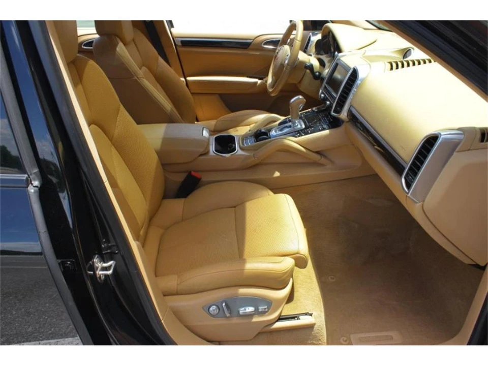 2014 Porsche 958 Cayenne - Image 10 of 13